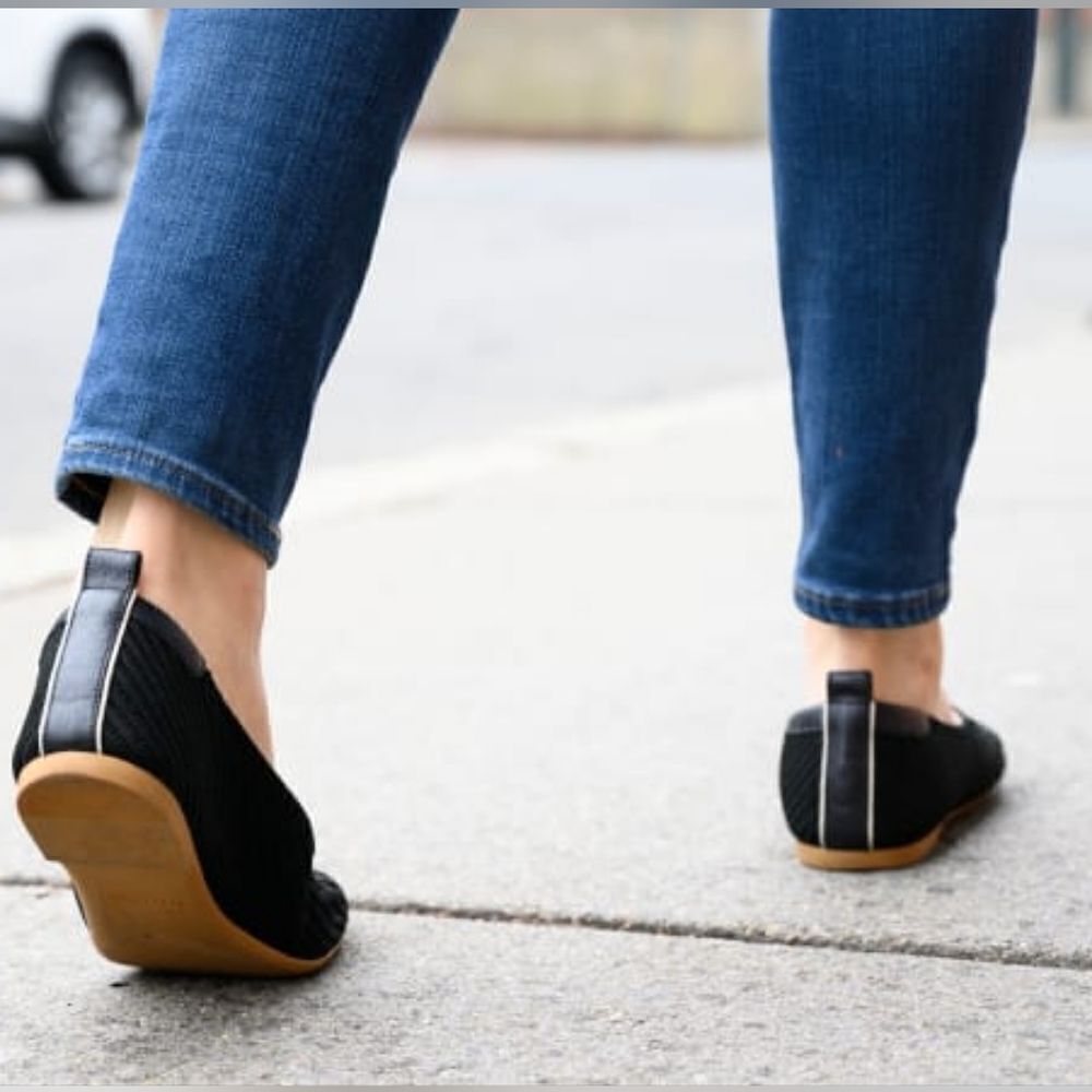 Everlane   - Picture 9 of 10